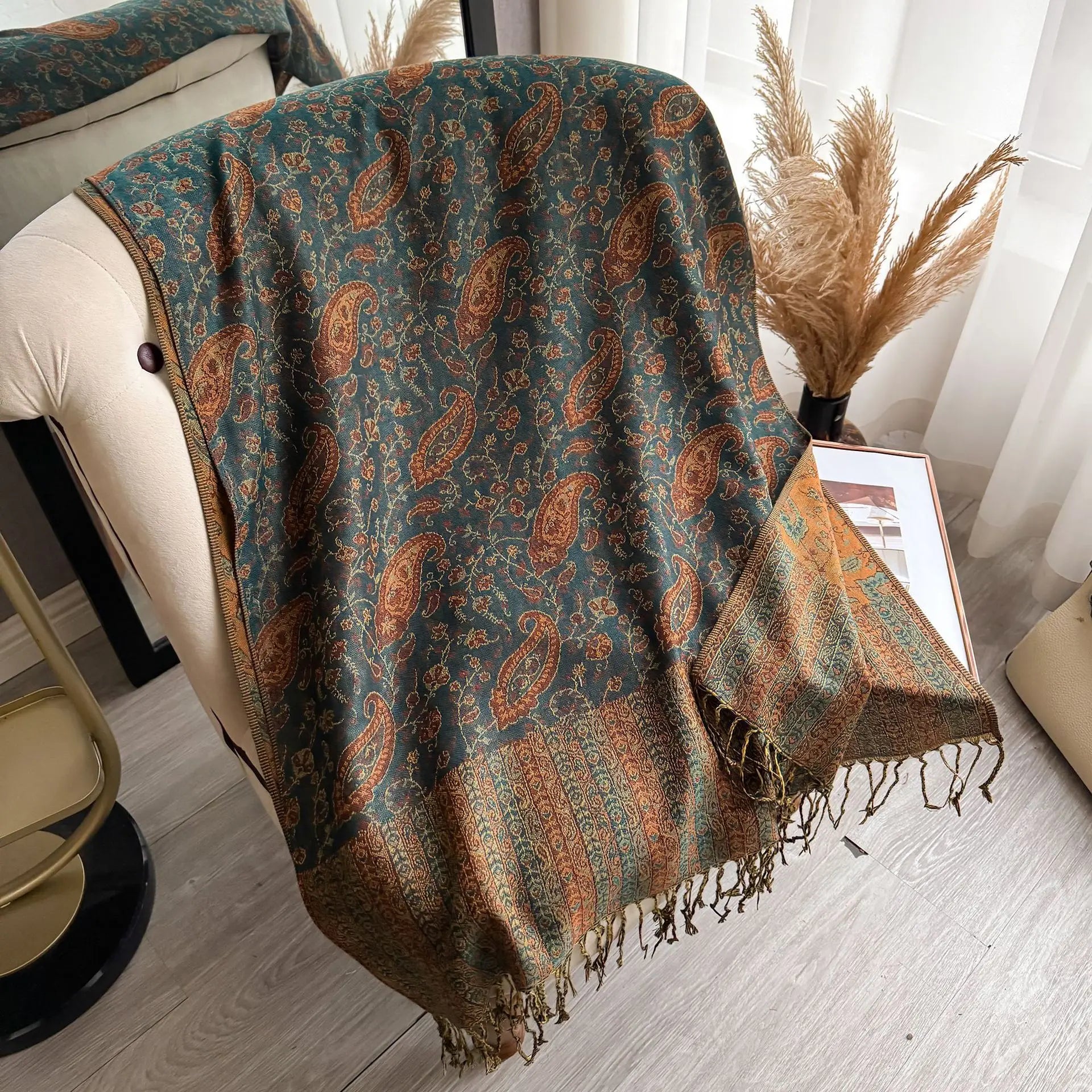 2025 New Luxury Faux Cashmere Shawl Women Ethnic Paisley Tassel Jacquard Scarf Warm for Autumn Hijab Large Fringe Ready to Ship
