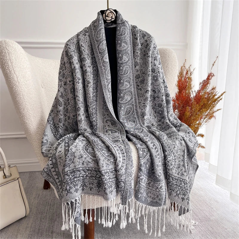 Bohemian Paisley Jacquard Shawl – Soft Tassel Scarf