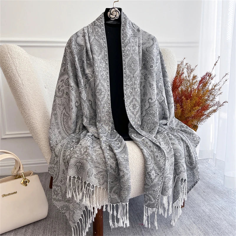 Bohemian Paisley Jacquard Shawl – Soft Tassel Scarf